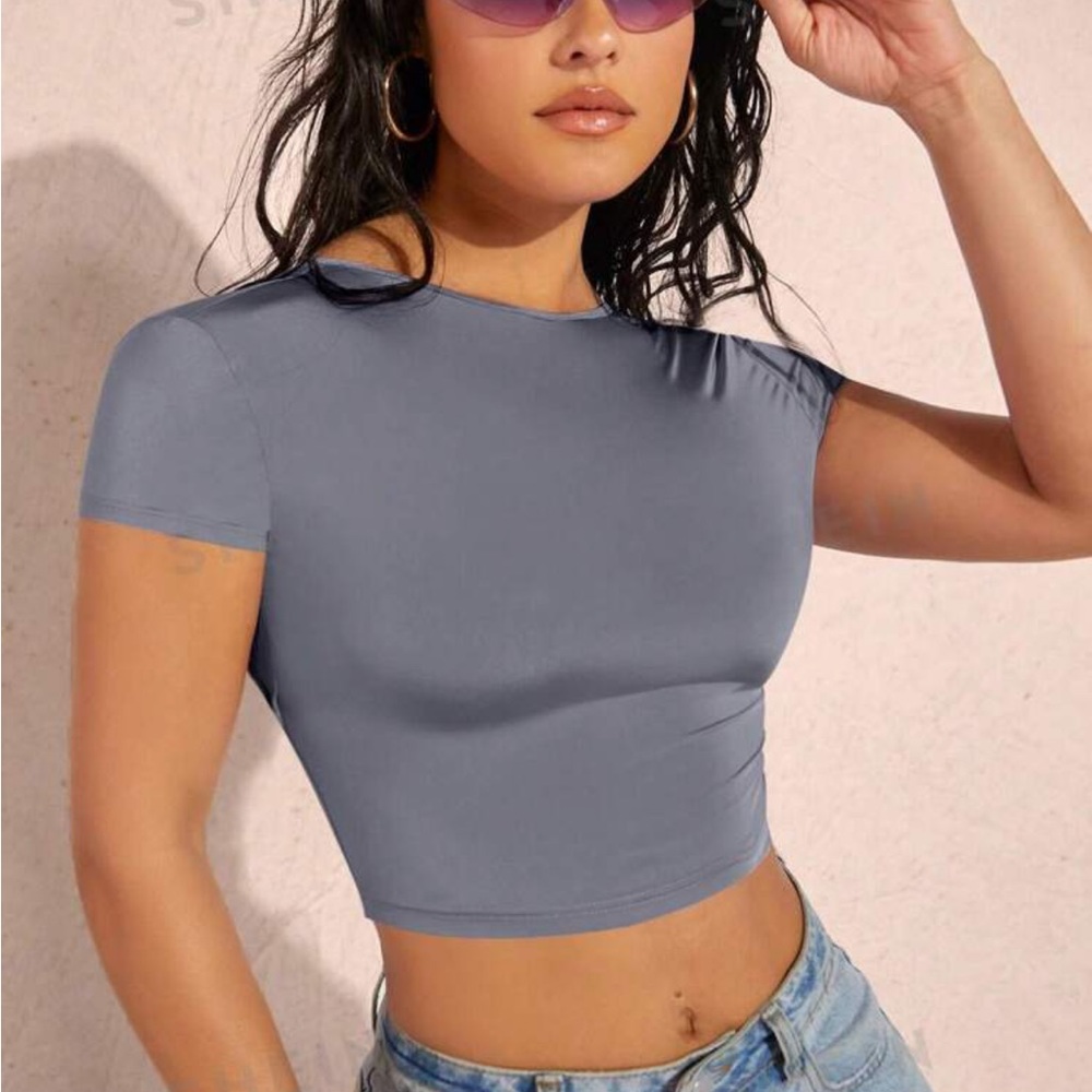 Solid Backless Crop Tee